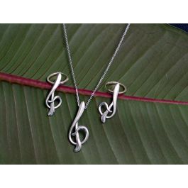 Boucles d'oreilles en argent massif motif clé de sol