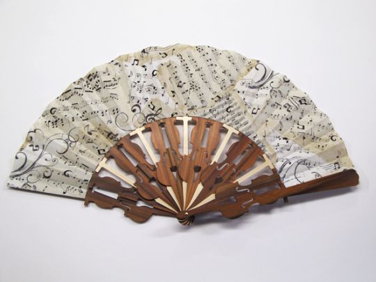 Artisanart Magnifique Eventail Bach De La Collection Les Musicales De L Atelier De L Eventail