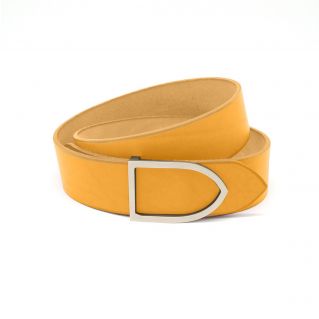 ceinture cuir faite main teinte ocre boucle noire