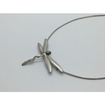 Collier "petite libellule"