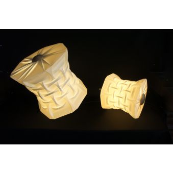 Lampe / Suspension TETRA S en polypropylène plié