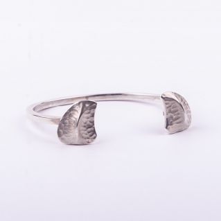 Серебряный браслет «2 Ecailles»